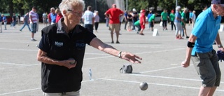 Hundratals seniorer tävlade i boule