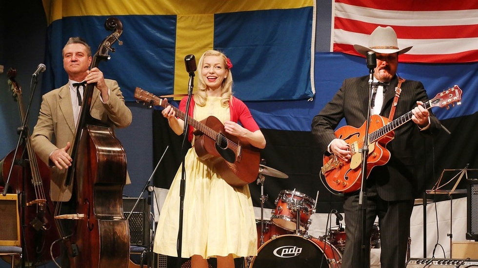 Rockabilly med Maryann & The Ramblin Two. Foto: Roelof Stroetinga