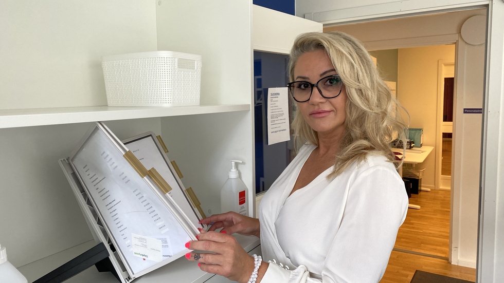 Murisa Blazevic är starkt kritisk till att polisanmälan mot hennes företag, Allas Vård och Omsorg, AVO, ännu inte är klar.