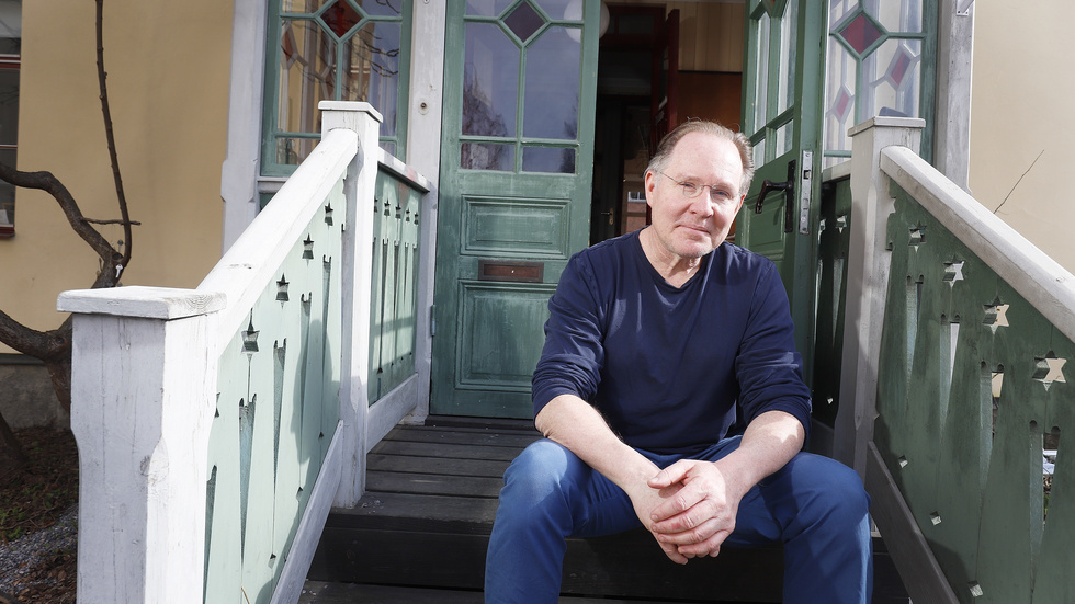 Dan Pettersson har blivit världens kändaste svensk efter hans medverkan i succéfilmen Titanic. Nu ställer han ut sin konst på hemmaplan i Eskilstuna.