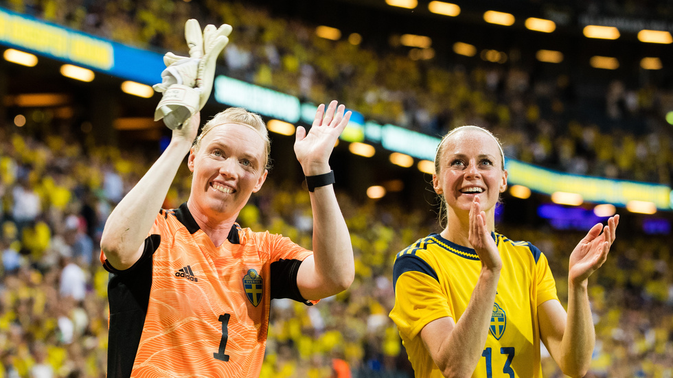 Målvakten Hedvig Lindahl är en ikon inom svensk fotboll. Nu är hon klar för Eskilstuna United.