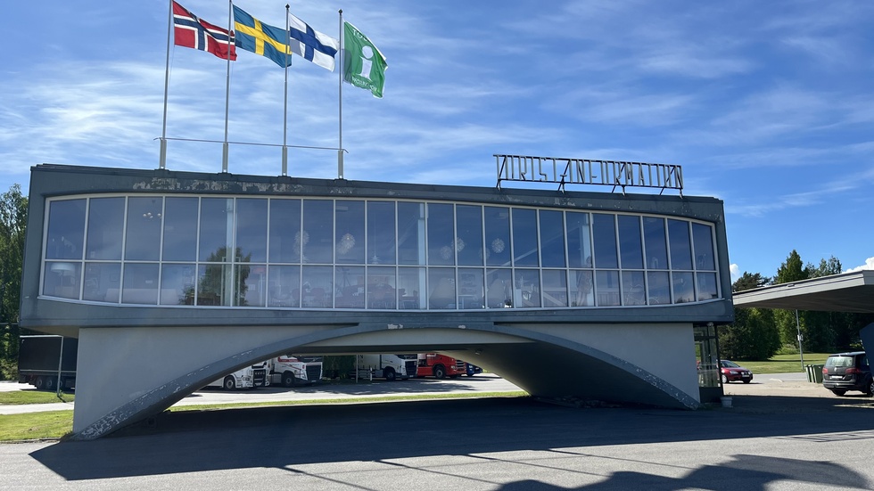 Vad som slutligen kommer att hända med Jävre turiststation står än så länge skrivet i stjärnorna. Intresse har funnits från två företag, varav ett har backat ur på grund av hårda regler kring vad som får göras i byggnaden. (Arkivbild)