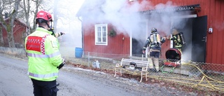 Brand i flerfamiljshus utanför Lagga