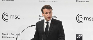 Macron: "Inte tid för dialog" med Ryssland