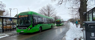 Låt pensionärerna åka gratis med stadsbussarna