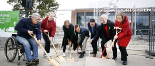 Första spadtaget på Munktellstadens parkeringsgarage