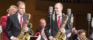 Glenn Miller orchestra blåste taket av aulan