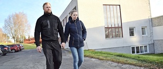 Susanna och Joacim jobbar båda på Inwido – ”livet fortsätter ju ändå”