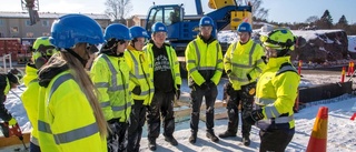 De flyttade klassrummet till jättebygge