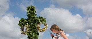 Midsommar - då åker man skidor i Sya