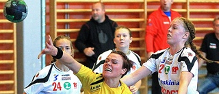 Lejonen röt till i handbollsderbyt