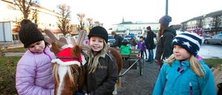 Schlagerglans över julmarknad