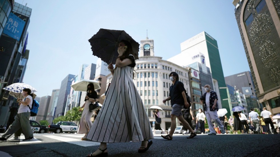 Japaner får nu ta skydd för en allt högre inflation. Arkivbild.
