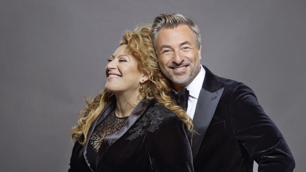 Sarah Dawn Finer sjunger med debutanten Tareq Taylor i vinter. Pressbild.