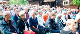 Fullsatt vid teaterpremiär