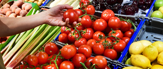 Lidl ännu ensamt om att sänka och frysa priser