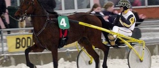 Hattrick på hemmaplan för Lundberg