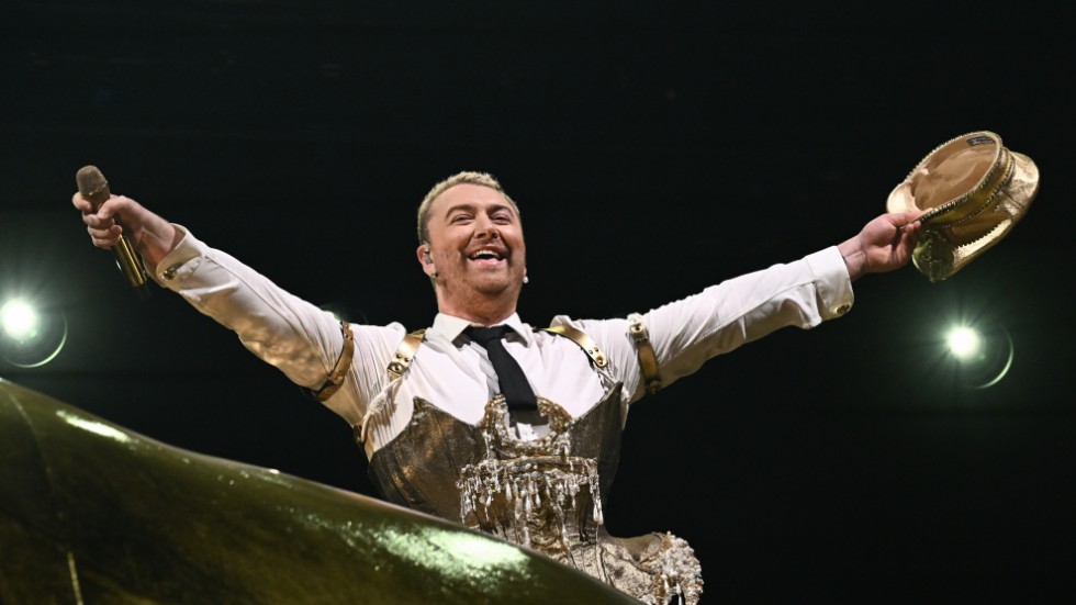 Sam Smith på scen i Avicii Arena.