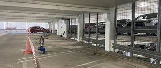 Centrala parkeringshuset avspärrat – problem med betongen