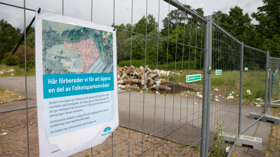 Nu ska delar av stängslet i Marieberg.bort. Det ska bli promenadstråk i området där den gamla stugbyn låg. 