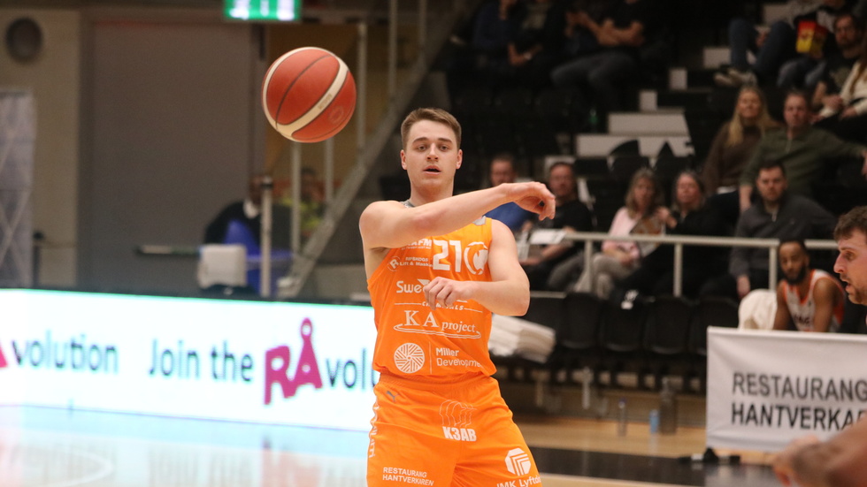 Hugo Bergström från Norrköpin till Köping är en intressant spelarövergång.