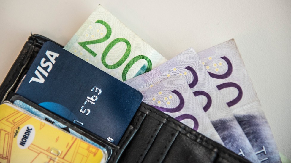 Lika lön för lika arbete? Arbetsgivare ska kartlägga årligen. Arkivbild.