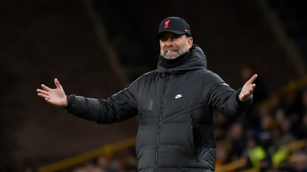 Jürgen Klopp har varit kritiskt mot det täta spelschemat – men Premier League kör på som planerat. Arkivbild.