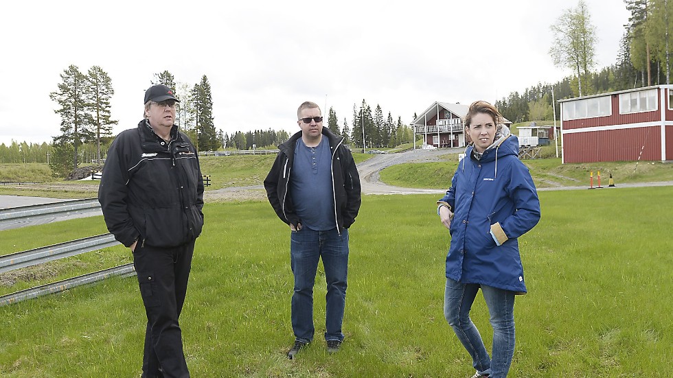 Utbildare. Mats–Ove Bergström höll i utbildningen. Här tillsammans med Skellefteå MS representanter Mikael Lundström och Jessica Karlsson. Foto: Roine Sandlén.