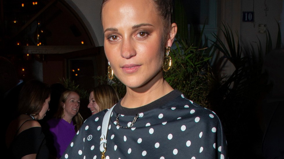 Alicia Vikander på premiärfesten för "Irma Vep" under filmfestivalen i Cannes. Arkivbild.