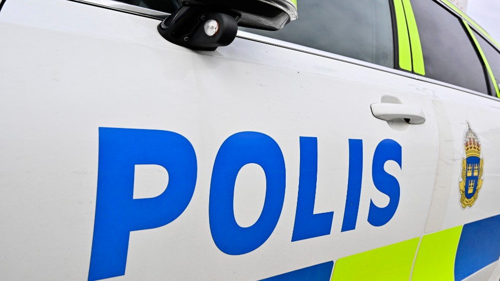 Polisen i Strängnäs har tagit emot anmälningar om flera motorrelaterade stölder de senaste dagarna.