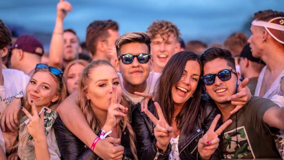 Publik under Tiestos spelning på musikfestivalen Summerburst 2019 på Ullevi.