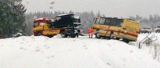 I höst har alla skolbussar bälten