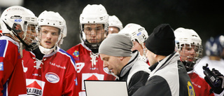 Efter fyra bortamatcher så väntar nu hemmapremiären för Kalix Bandy: "Det blir skönt att träna på hemmaplan"