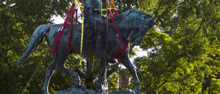 Omstridd staty flyttad i Charlottesville