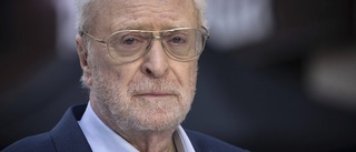 Michael Caine backar om sin pensionering