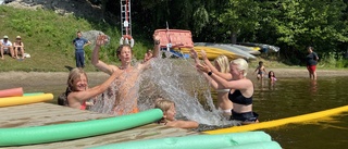 Simskola på stranden räddning när simhallar stänger