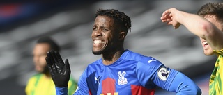 Tung förlust för Everton – Zaha vägrade knäböja