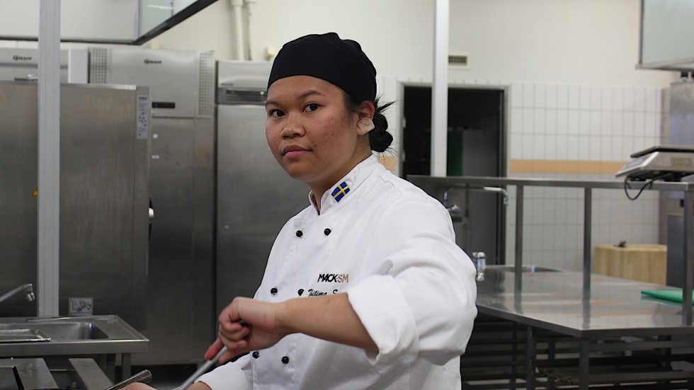 20-åriga Thitima Srirasa är antagen till den prestigefyllda tävlingen Gastromi Sverige Commis Award.