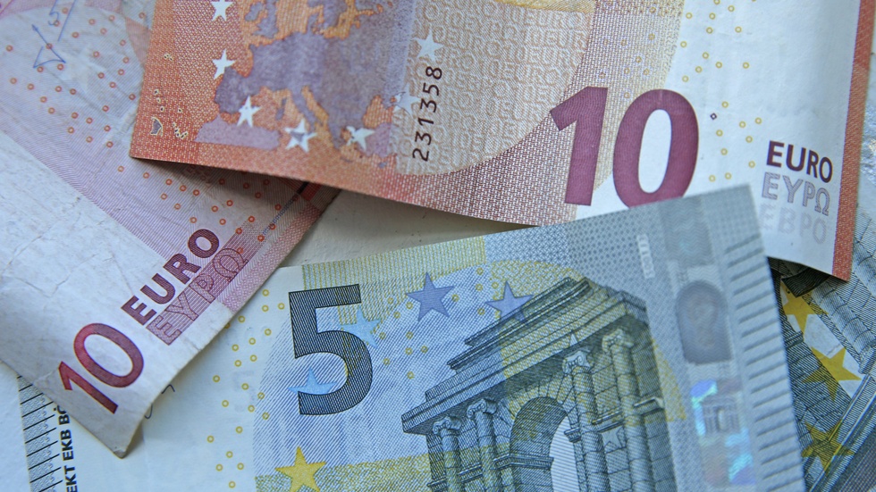 Anställda hos det utländska entreprenörsföretaget tvingades återbetala en del av lönen strax efter att de fått den, enligt anklagelserna. Nu bryter NCC med det utpekade företaget vid Västlänken-bygget. Arkivbild.