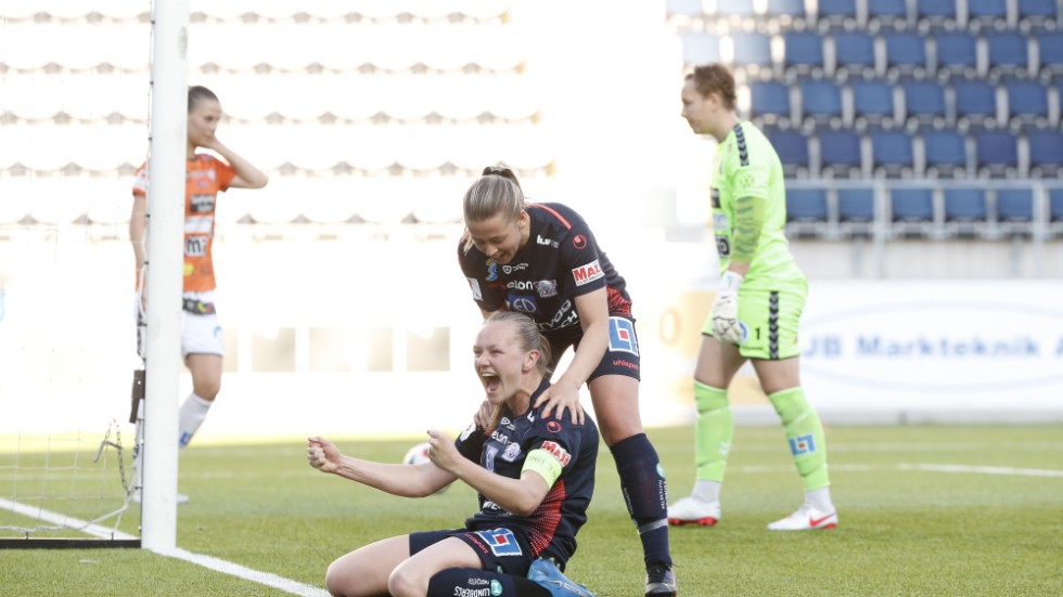 Kapten Frida Leonhardsen Maanum sätter ledningsmålet för LFC.