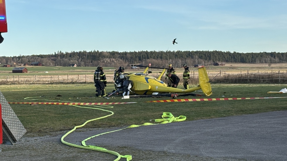 Olycksplatsen med helikoptern.