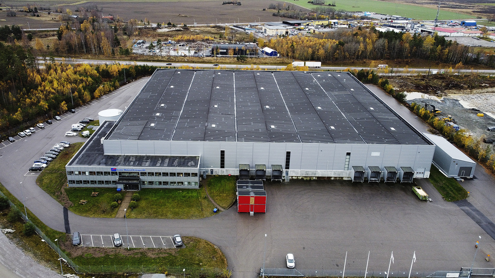Genom företag som Senior, som tillverkar komponenter till elbilsbatterier, och andra innovativa verksamheter, kan vi bidra till en hållbar framtid, skriver företrädare för C.