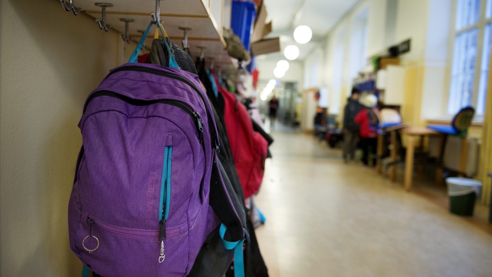 "Vi har massor av ingångar och vet inte ens vilka dörrar som går att låsa", säger en lärare på en av Uppsalas skolor. 








 


