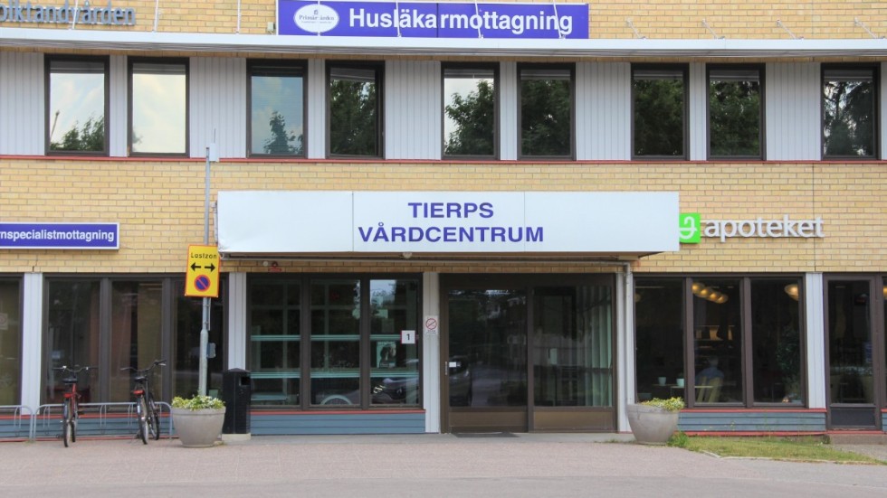 Jourmottagningen finns på Tierps vårdcentrum som är en av landets större vårdcentraler om man ser till listade patienter. 