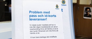 Så långa är köerna hos polisen efter de försenade passen