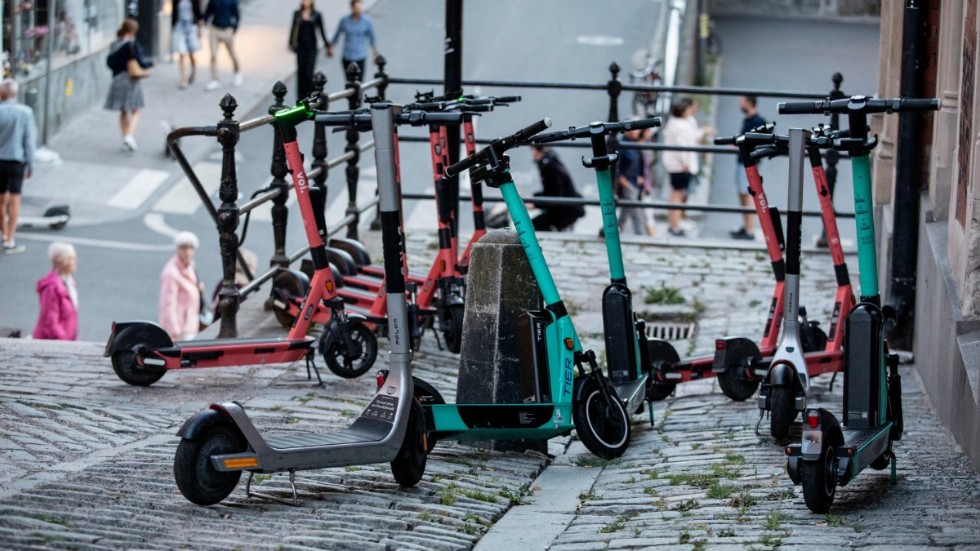 Nya och strängare regler gäller från och med den 1 september för landets elsparkcyklister. Arkivbild.