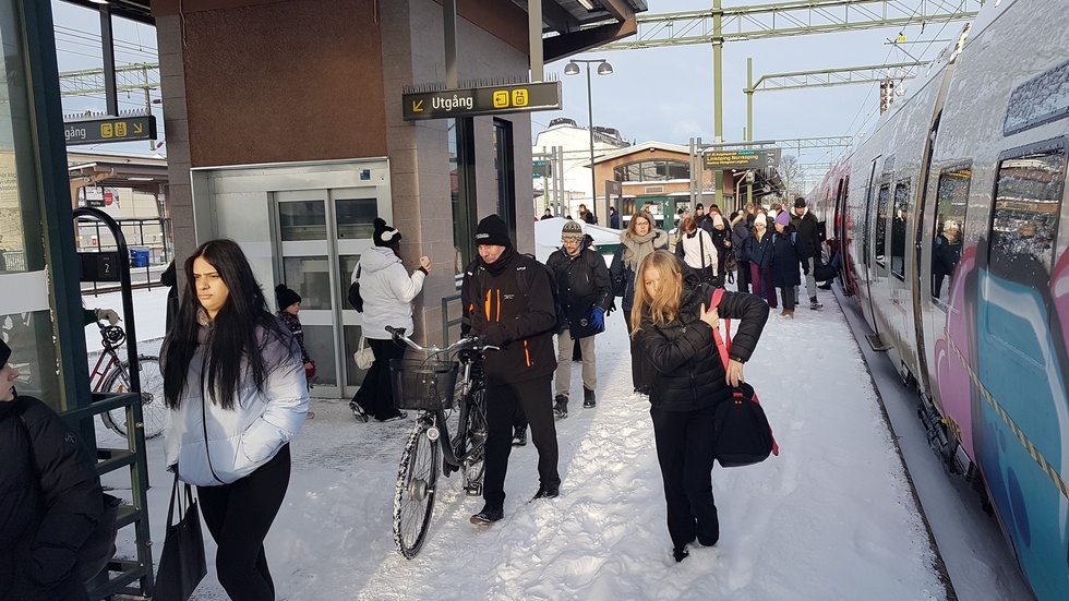 Tåget evakueras i Mjölby. 