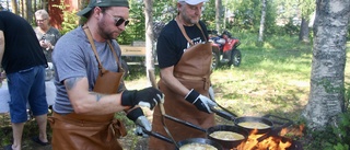 Sommarmarknad i Gumboda med anrik mat på menyn