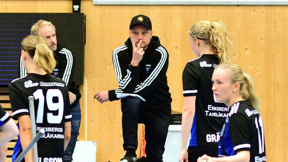 Marko Palosaari tvingas att laborera om i förstakedjan.
