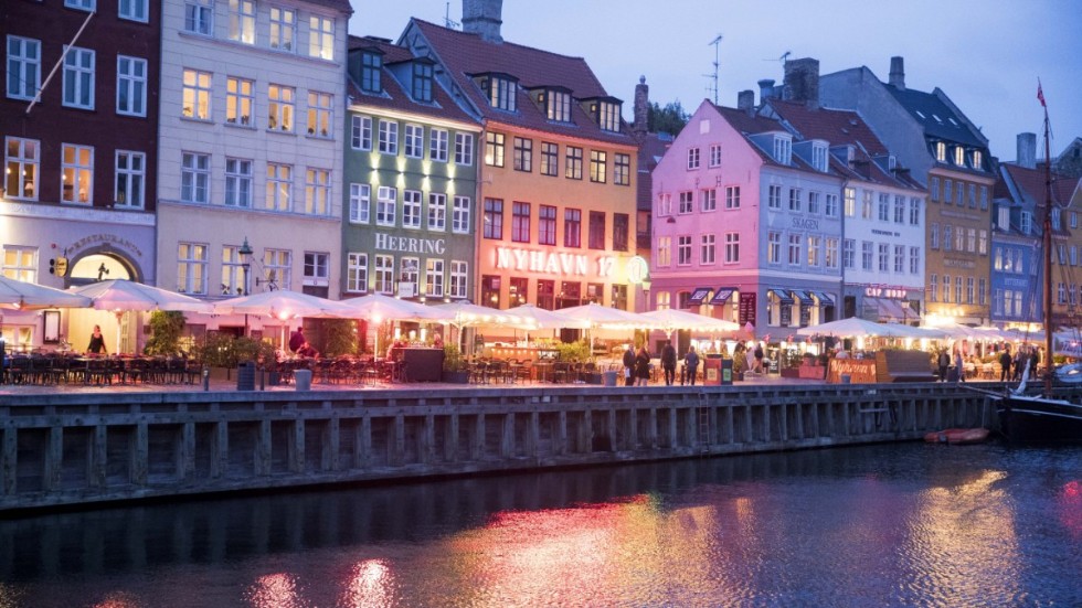 Det populära barstråket i stadsdelen Nyhavn kan komma att uppleva en nedgång i aktivitet efter de nya restriktionerna. Arkivbild.